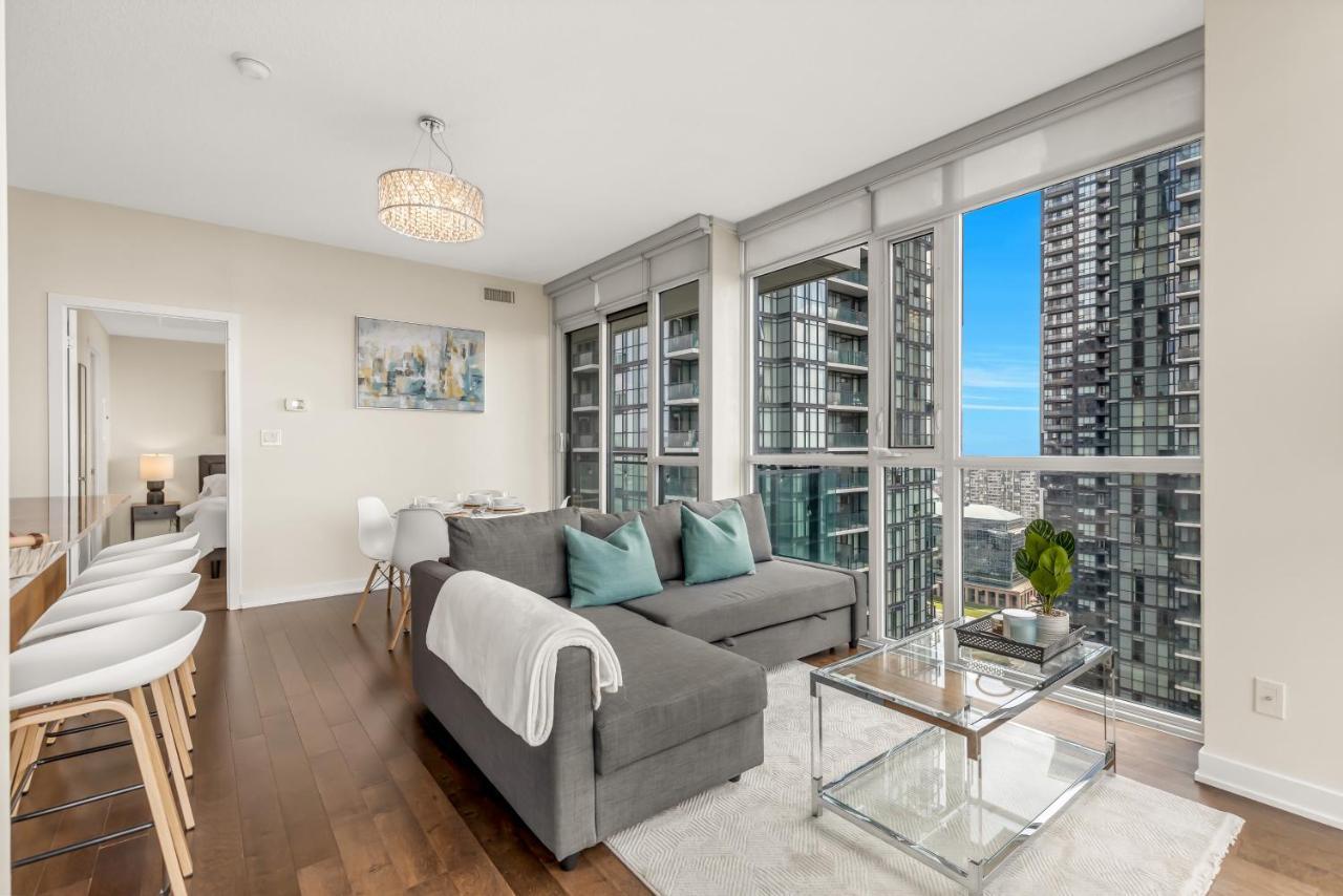 Ultra Luxurious 2.5 Bedroom 2 Full Bathroom 1 Parking Condo Near Sq1 Striking Views Mississauga Exterior foto